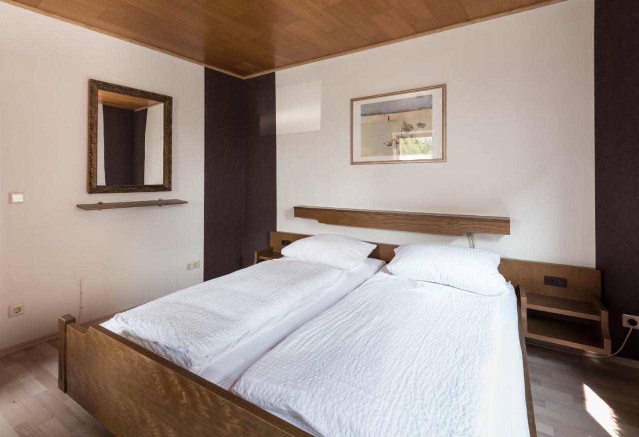 Gaestezimmer Strauss Kottenheim Exterior foto